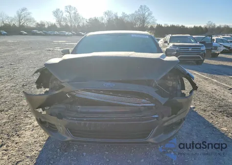 2016 Ford Fusion Titanium из США, поврежденный, VIN 3FA6P0K96GR162880